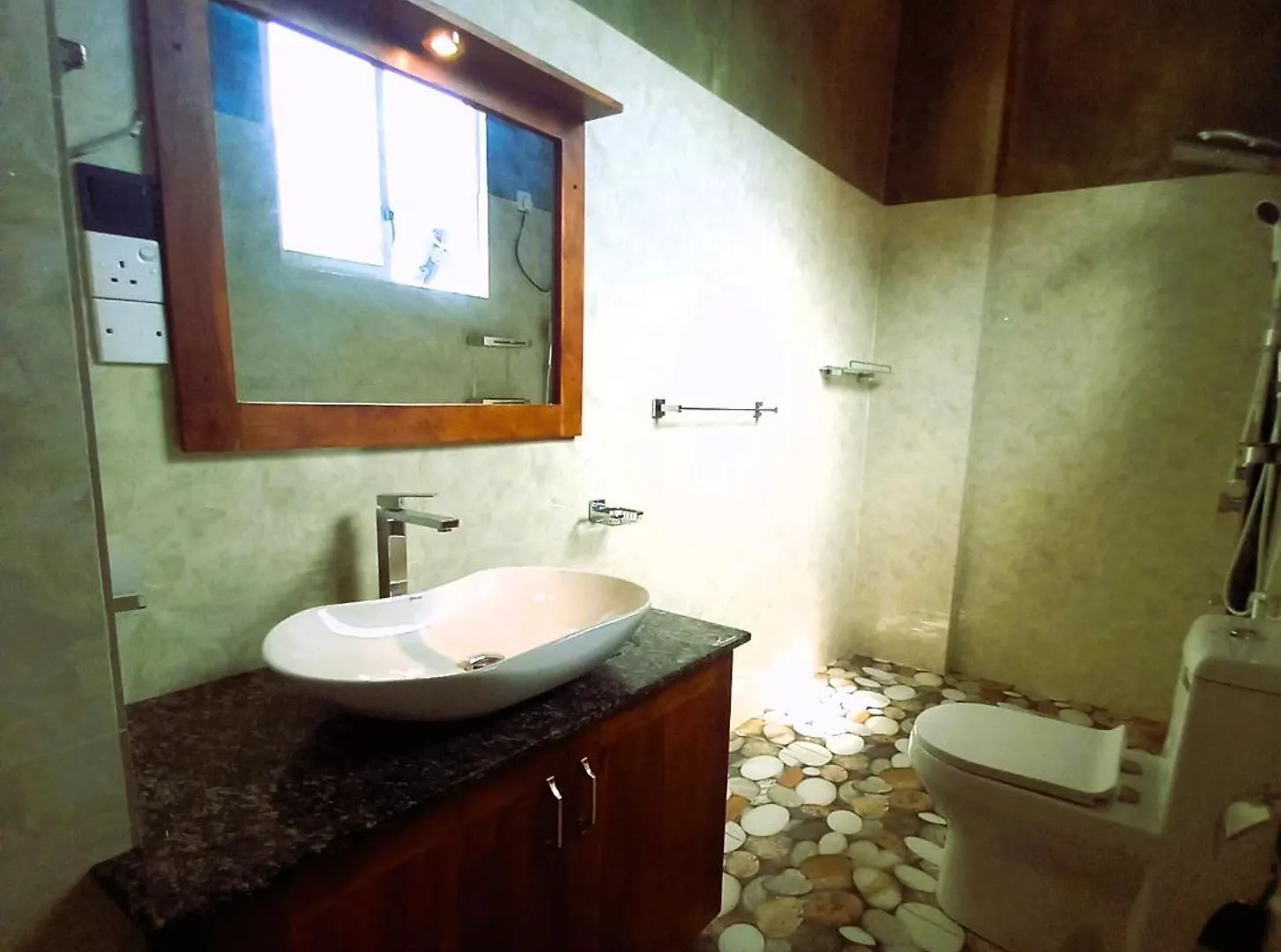Bed & Breakfast Pcl Araliya Villa Negombo Sri Lanka